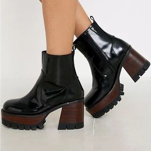 Jeffrey Campbell Quavo booties NEW